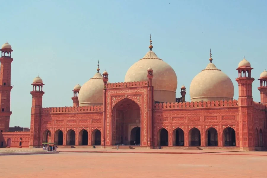 Badshahi Mosque Lahore Pakistan Chalain.pk